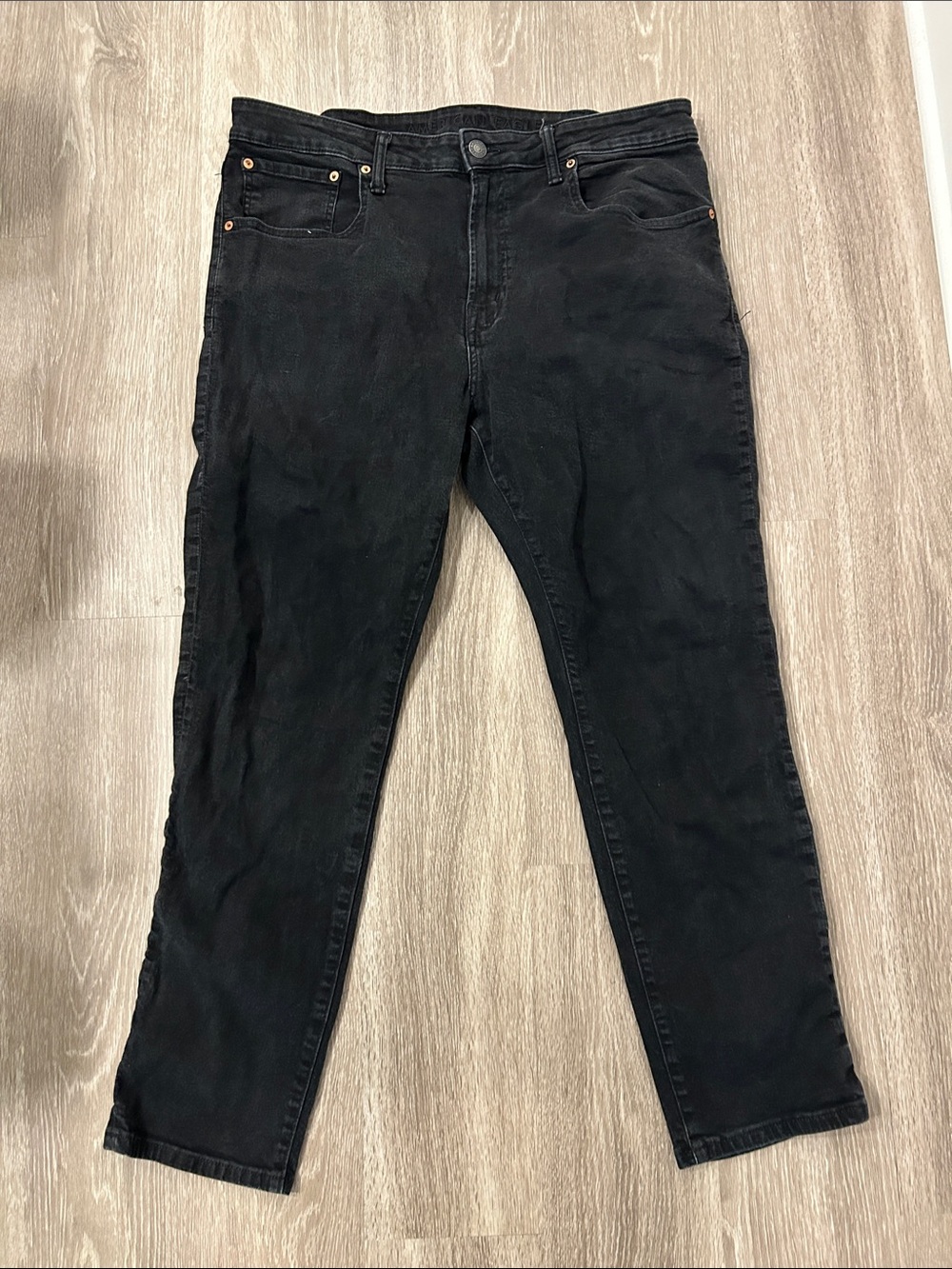 American Eagle Outfitters - Athletic Jeans